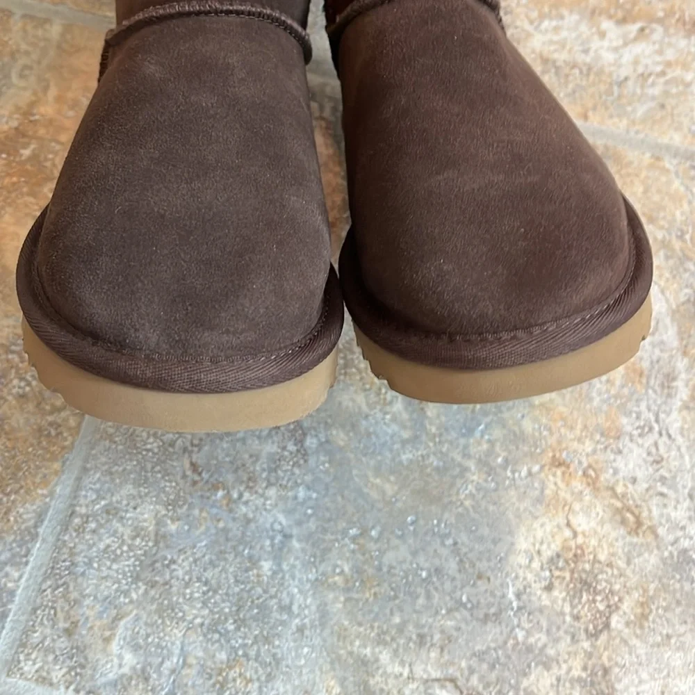 Ugg Bailey Mini Bailey Bow ll Boot Size 6 NEW